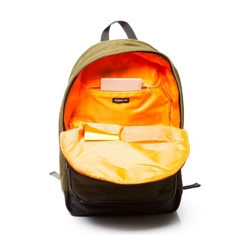 Miejski plecak oliwkowy vintage JET - 