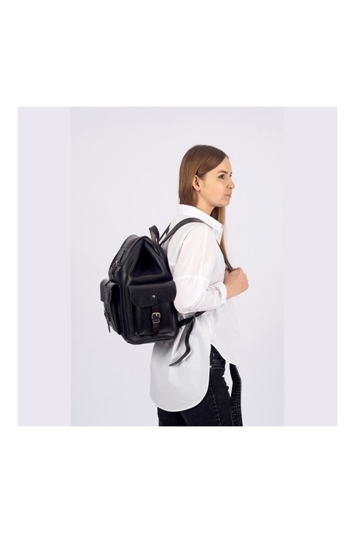 Czarny plecak skórzany vintage BR81 -