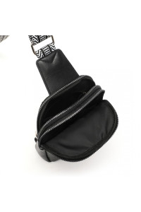 Czarna Torebka Saszetka Crossbody na Klatkę Piersiową Carel 