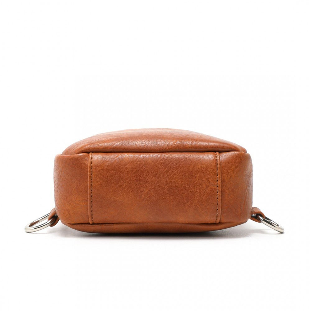 JasnoBrązowa Torebka Saszetka Crossbody na Klatkę Piersiową Carel 