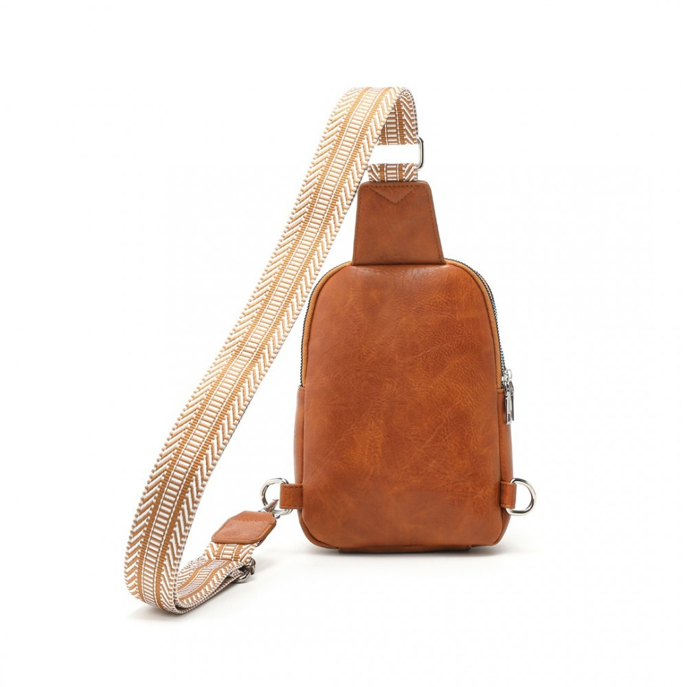 JasnoBrązowa Torebka Saszetka Crossbody na Klatkę Piersiową Carel 