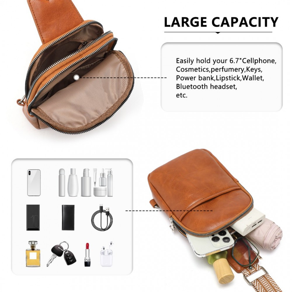 JasnoBrązowa Torebka Saszetka Crossbody na Klatkę Piersiową Carel 