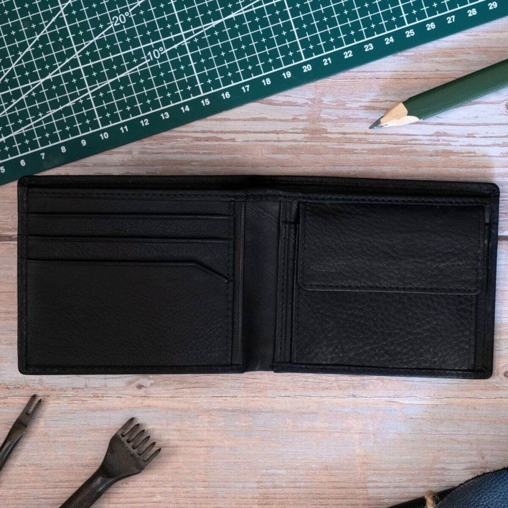 Czarny Minimalistyczny Portfel Męski Slim Wallet Skóra Licowa SH-3165  Czarny Minimalistyczny Portfel Męski Slim Wallet Skóra Licowa SH-3165
