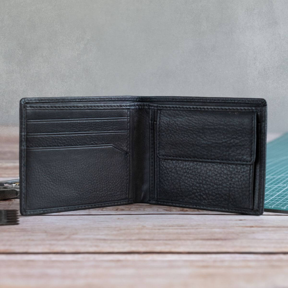 Czarny Minimalistyczny Portfel Męski Slim Wallet Skóra Licowa SH-3165  Czarny Minimalistyczny Portfel Męski Slim Wallet Skóra Licowa SH-3165