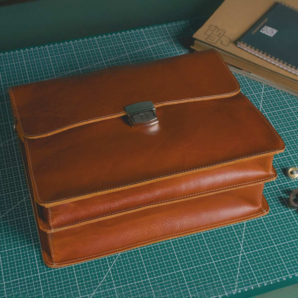 Camelowa Teczka Vintage Skórzana do Pracy na ramię Belveder BV41 