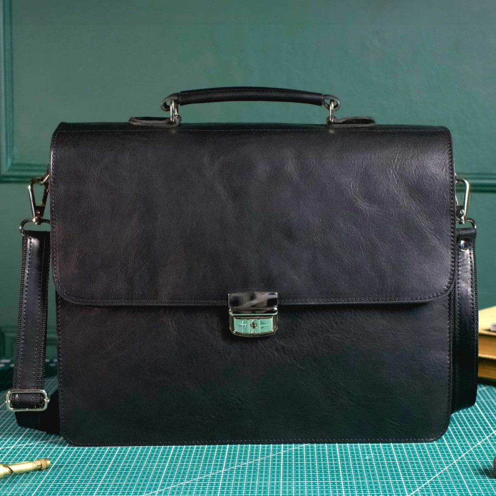 Czarna Teczka Vintage z klamrą Skórzana do Pracy na ramię Belveder BV41  Czarna Teczka Vintage z klamrą Skórzana do Pracy na ramię Belveder BV41