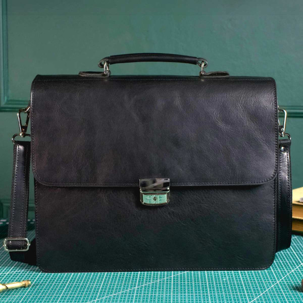 Czarna Teczka Vintage z klamrą Skórzana do Pracy na ramię Belveder BV41 