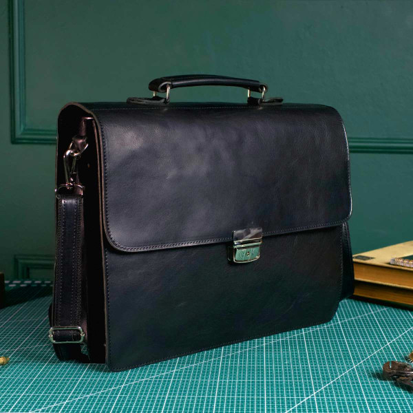 Czarna Teczka Vintage z klamrą Skórzana do Pracy na ramię Belveder BV41 