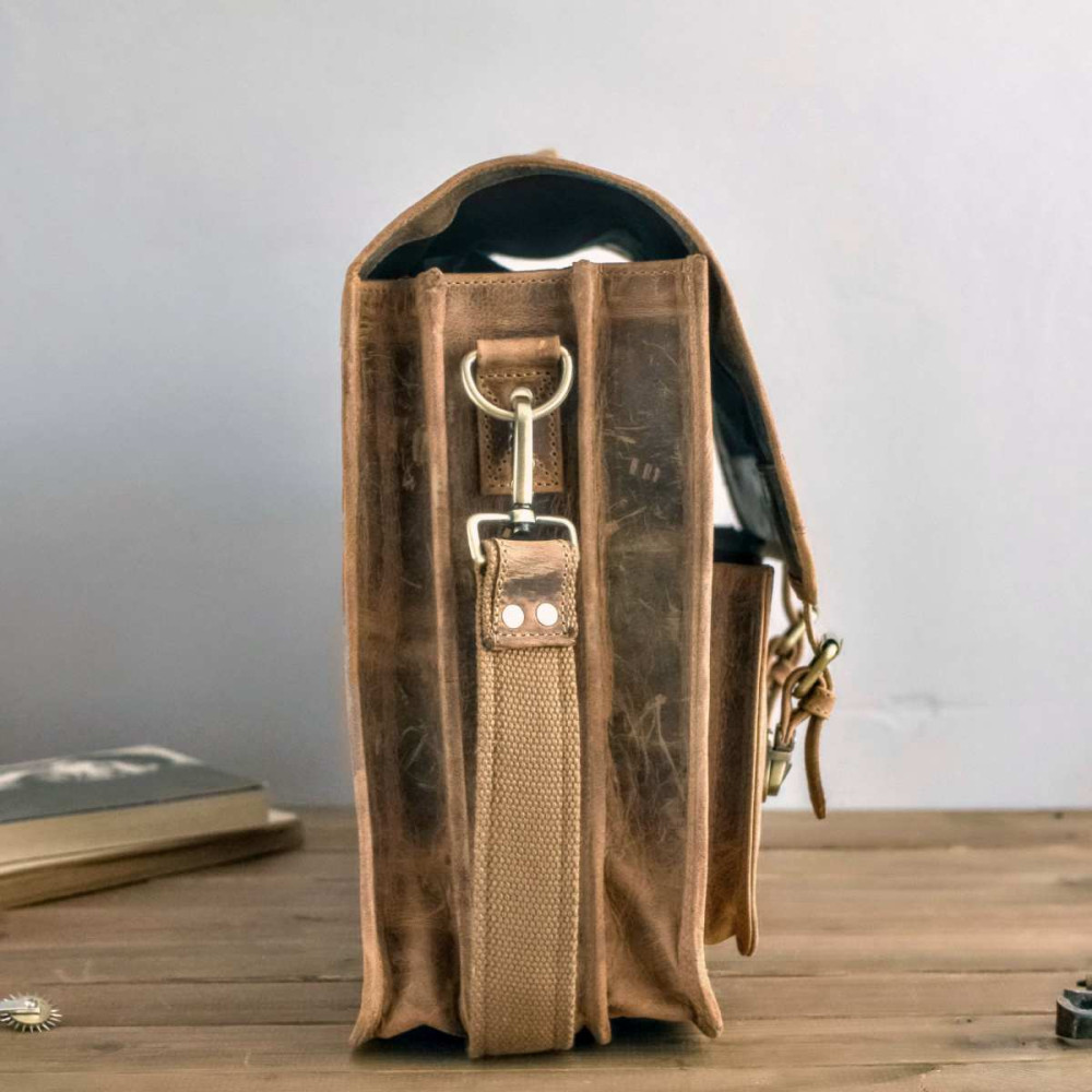 Brązowa Duża Torba Vintage Skórzana na Laptopa 15,6 z Klapą MB44 