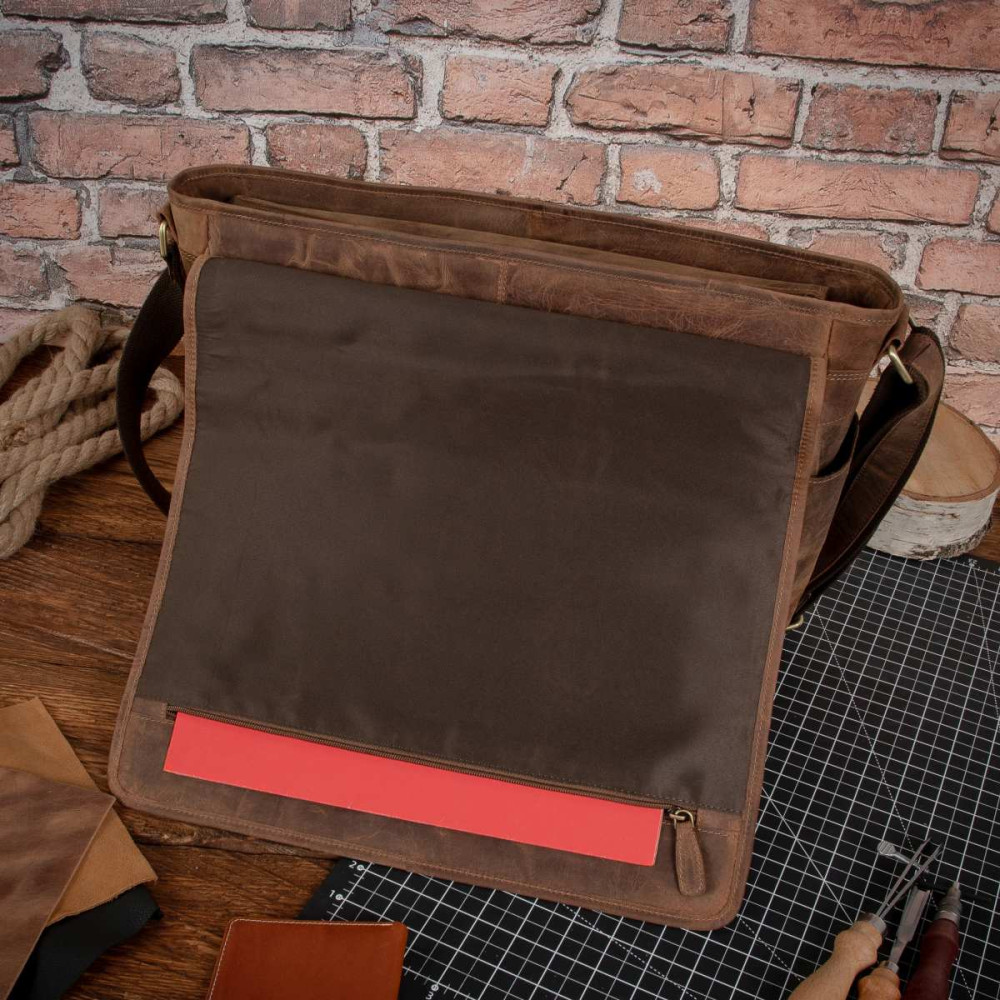 Brązowa Torba Męska z Klapką Skórzana Studencka na Laptopa 15,6 Belveder BL161 