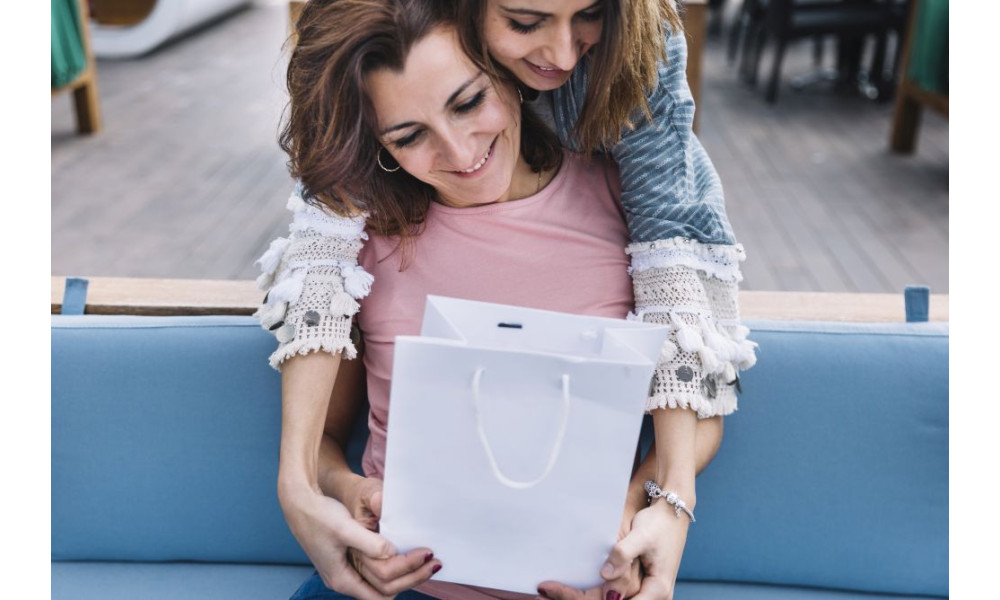 Galanteria skórzana – idealny prezent na Dzień Matki